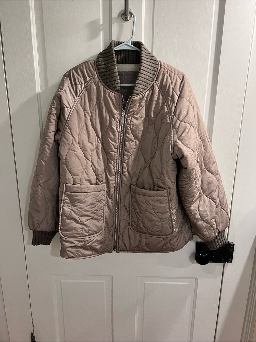 VarleyWomen’s Quilted Jacket - Taupe